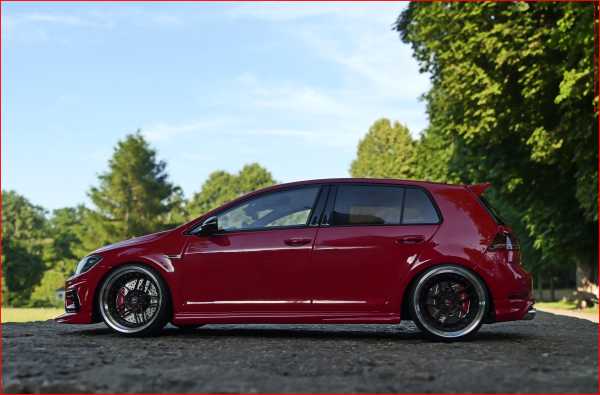1:18 VW Golf 7 GTI Oettinger RED-Edition inkl OVP